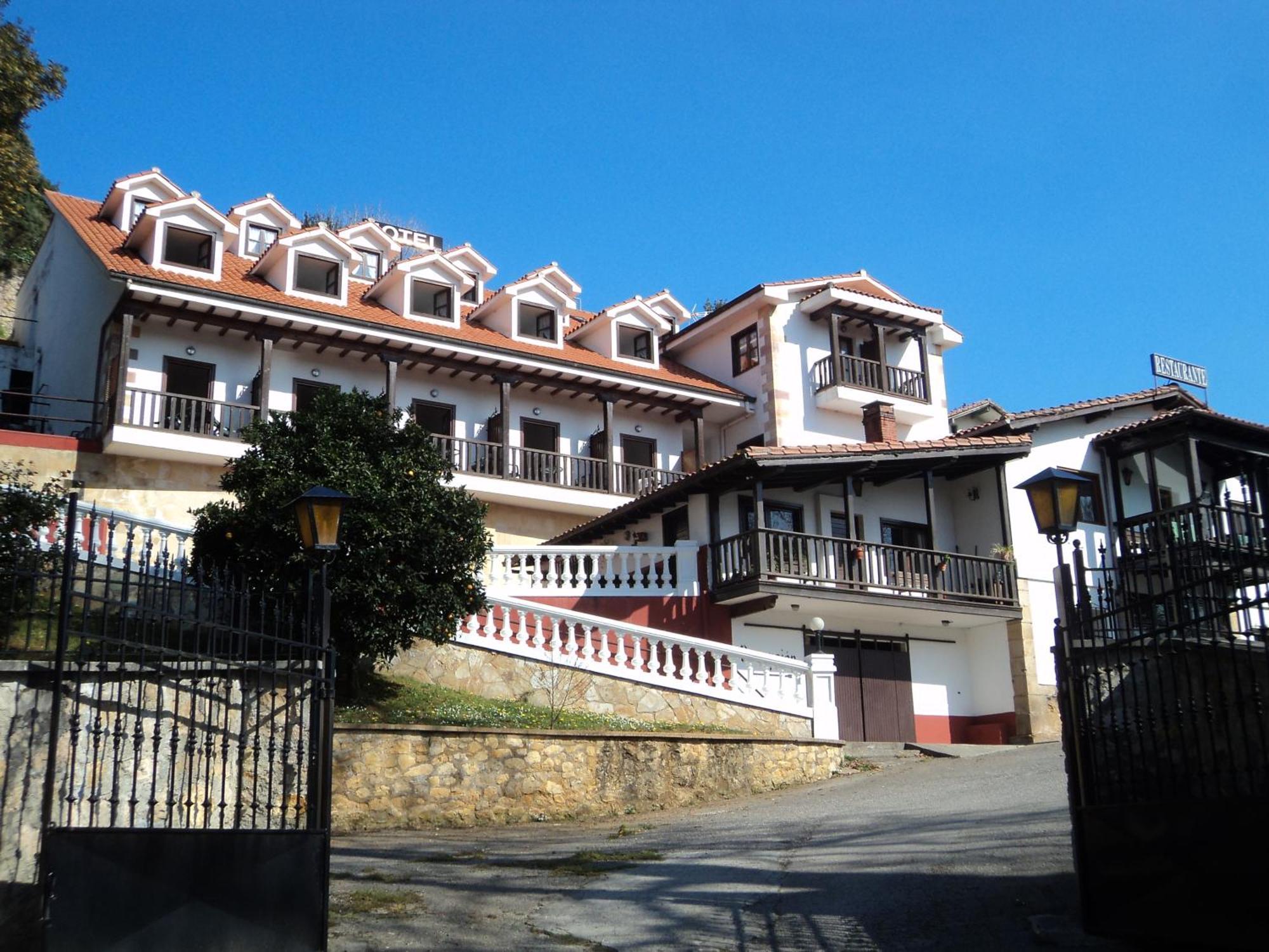 Hotel Solatorre Comillas Exterior foto